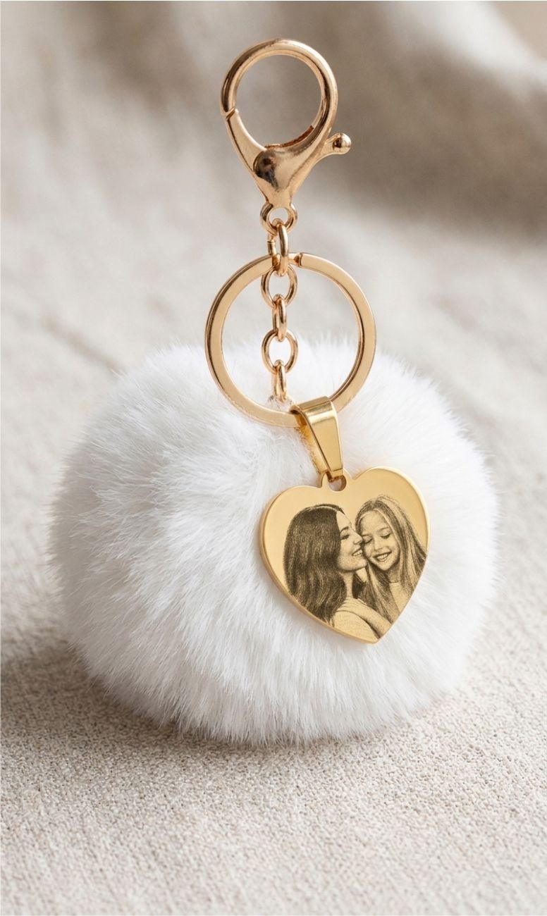 Chaveiro Pompom com pingente de Coração Personalizado Ref. SCP-0002 - Imagem 2