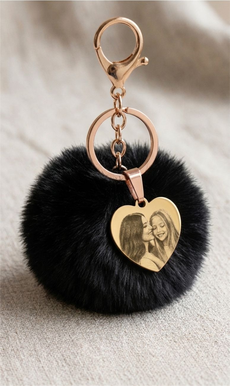 Chaveiro Pompom com pingente de Coração Personalizado Ref. SCP-0002 - Imagem 3